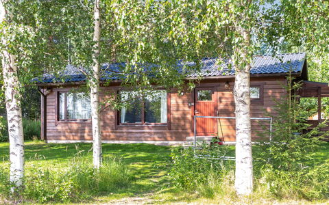 Pikkupuro: Wood, House, Cottage, Home, Land Lot, Rural Area, Garden Buildings, Woodland, Yard, Siding