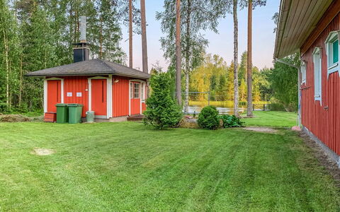 Majavanpesä: Grass, Tree, Shrub, Garden, Land Lot, Cottage, Lawn, Groundcover, Backyard, Spring