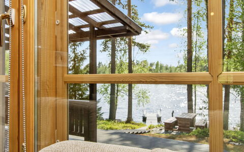 7152: Bed, Furniture, Bedroom, Interior Design, Bedding, Bed Sheet, Flooring, Wood, Floor, Room
