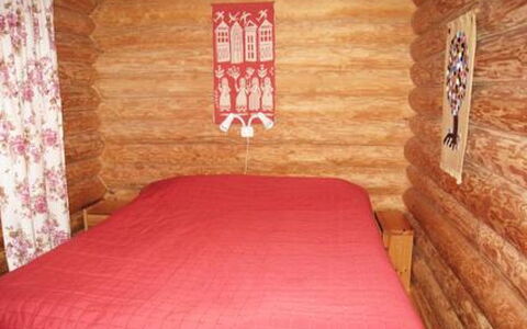 5816: Wood, Bedroom, Bed Sheet, Furniture, Bed, Flooring, Linens, Floor, Bedding, Interior Design