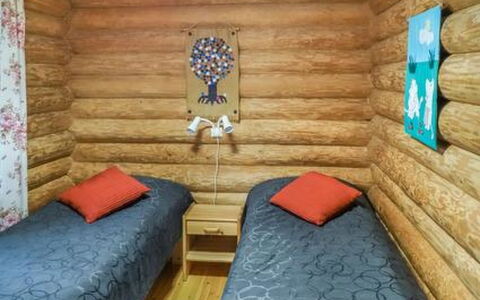 5816: Wood, Interior Design, Bedroom, Furniture, Bed, Floor, Room, Flooring, Bed Sheet, Bedding