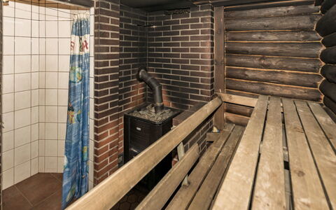 Mikko: Wood, Snow, Winter, Cottage, Freezing, Home, Log Cabin, Larch, Siding