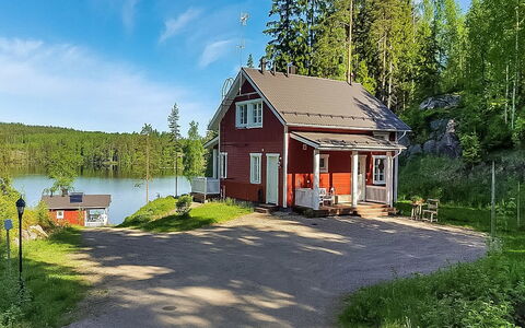 Villa Akuliina: Wood, Snow, Cottage, Winter, Roof, Home, Freezing, Log Cabin, Siding, Slope