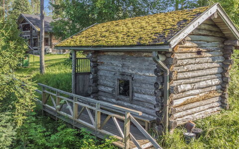 Karjalan Kelohuvila: Wood, Snow, Winter, Cottage, Freezing, Home, Log Cabin, Larch, Siding