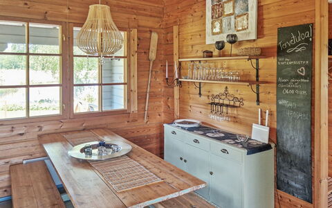 Annas Beach: Wood, Winter, Snow, Home, Cottage, Freezing, Siding, Log Cabin, Ice