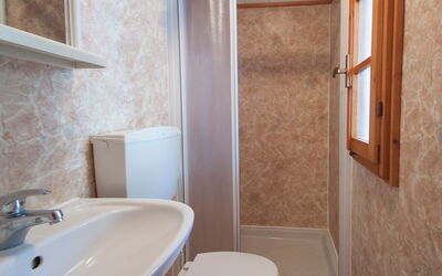 Accommodation:&nbsp;Gineprino 150.1