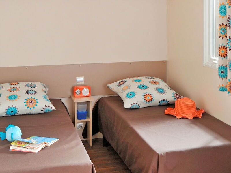 Accommodation:&nbsp;Venus 150.12