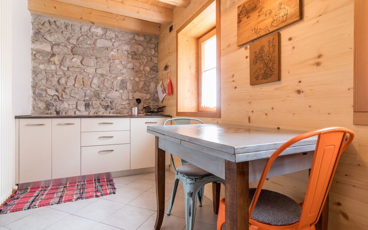 Accommodation:&nbsp;Albergo Diffuso - Cjasa Ustin 100.4