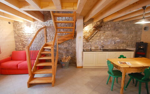 Accommodation:&nbsp;Albergo Diffuso - Cjasa Ustin 100.2