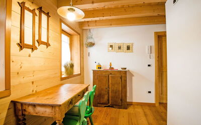 Accommodation:&nbsp;Albergo Diffuso - Cjasa Ustin 100.5