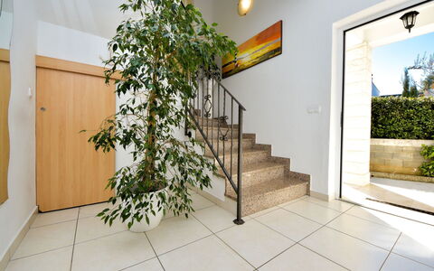 Bila Vila: Property, Real Estate, Floor, Room, Building, Wall, House, Home, Interior Design, Architecture