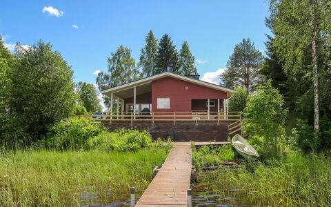 Suvela: Rural Area, Cottage, Pond, Marsh, Reflection, Log Cabin, Porch