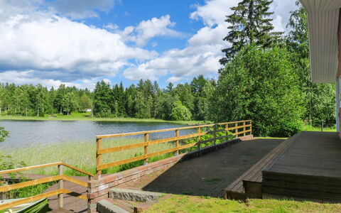 Suvela: Tree, Landscape, Bank, Cloud, Land Lot, Lake, Reservoir, Pond