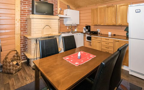 Mäntymäki: Wood, Winter, Snow, Home, Cottage, Freezing, Siding, Log Cabin, Ice