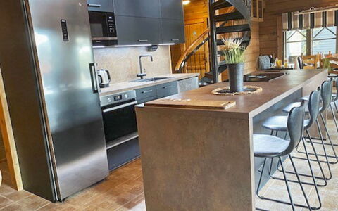 Tahkonbalju: Furniture, Flooring, Interior Design, Kitchen, Floor, Wood, Chair, Countertop, Wood Flooring, Kitchen & Dining Room Table