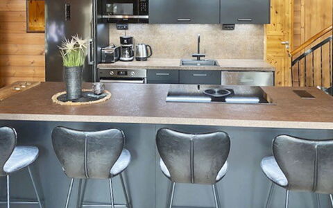 Tahkonbalju: Furniture, Flooring, Kitchen, Wood, Interior Design, Countertop, Floor, Bar Stool, Kitchen Appliance, Chair