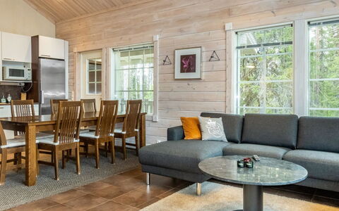 Atrin Suvanto a: Wood, Snow, Cottage, Winter, Roof, Home, Freezing, Log Cabin, Siding, Slope