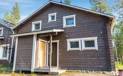 Levin Kaarna: Wood, Cottage, Log Cabin, Forest, Shed, Garden Buildings, Larch, Woodland, Wood Stain