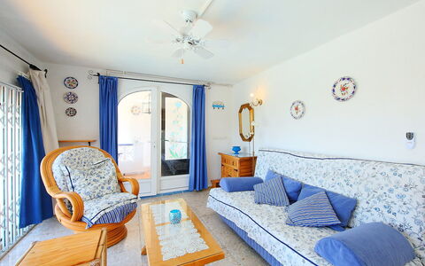 El Nido de Luisa: Room, Property, Blue, Furniture, Bedroom, Yellow, Interior Design, Real Estate, Azure, Building