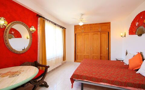 El Nido de Luisa: Bedroom, Room, Bed, Furniture, Property, Red, Interior Design, Bed Frame, Bed Sheet, Building