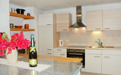 Accommodation:&nbsp;Strecce 2 100.2