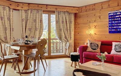 Accommodation:&nbsp;Le Bristol A56 783.25