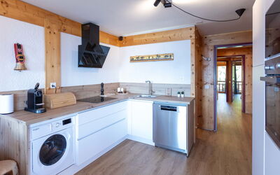 Accommodation:&nbsp;Bristol C40 783.30