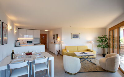 Accommodation:&nbsp;Le Bristol C32 783.29