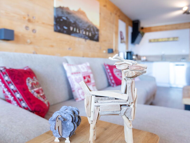 Accommodation:&nbsp;Bristol C40 783.30