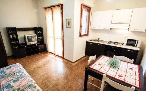 Valbella: Room, Property, Furniture, Building, Interior Design, Floor, House, Real Estate, Table, Apartment