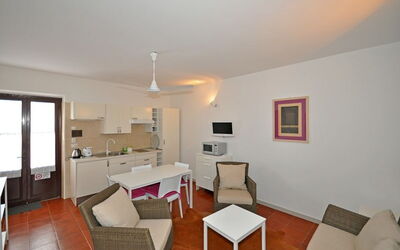 Accommodation:&nbsp;Mitzi 2