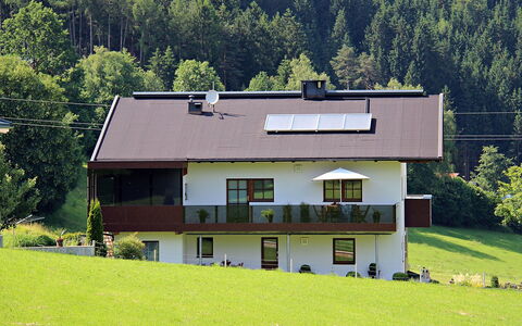 Fabian: House, Property, Home, Land Lot, Roof, Architecture, Building, Real Estate, Farmhouse, Cottage