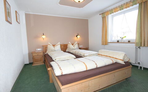 Fabian: Bedroom, Bed, Room, Furniture, Bed Sheet, Property, Bed Frame, Bedding, Interior Design, Mattress