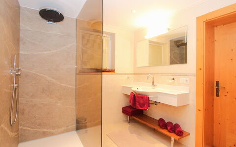 Fabian: Flooring, Wall, Interior Design, Floor, Wood, Plumbing Fixture, Bathroom, Ceiling, Lighting, Plumbing