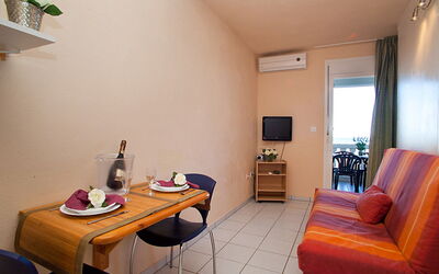 Accommodation:&nbsp;Royal Delta 562.3