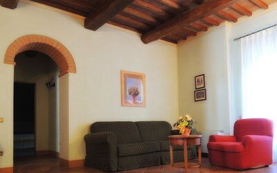 Accommodation:&nbsp;Ginestra