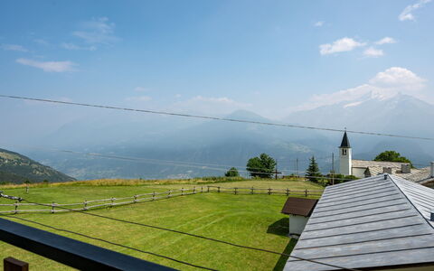 Vetan: Cloud, Sky, Property, Mountain, Ecoregion, Nature, Highland, Land Lot, Sunlight, Landscape