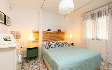 Verano: Bedroom, Bed, Room, Furniture, Property, Bed Sheet, Interior Design, Bedding, Bed Frame, Building