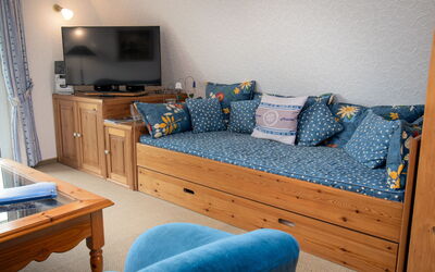 Accommodation:&nbsp;Dehne 110.5