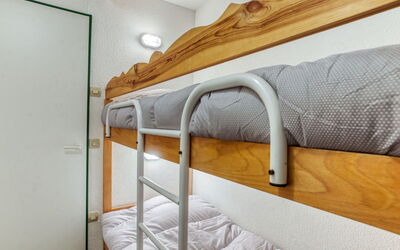 Accommodation:&nbsp;503 Nécou 330.5