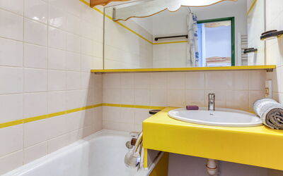 Accommodation:&nbsp;503 Nécou 330.5