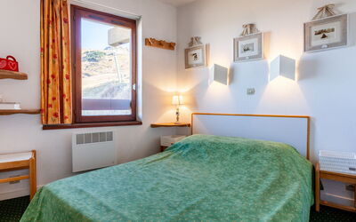 Accommodation:&nbsp;Nécou 505 330.3