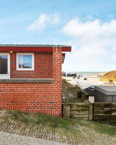 Henne Strand
