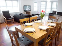 Accommodation:&nbsp;Export House 713.1