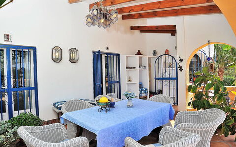 Mirada al Sol: Property, Room, Building, House, Furniture, Real Estate, Dining Room, Interior Design, Table, Home