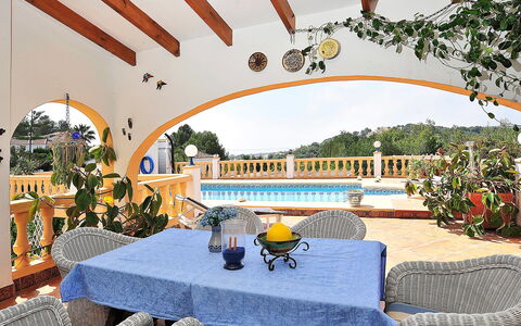Mirada al Sol: Property, Building, Resort, Room, Real Estate, Vacation, House, Interior Design, Architecture, Villa