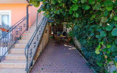 Accommodation:&nbsp;Fontana 200.2