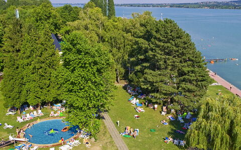 Tihany 500: Water, Plant, Sky, Green, Natural Landscape, Cloud, Tree, Vegetation, Land Lot, Lake