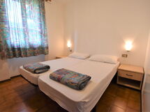 Accommodation:&nbsp;Elettra 100.3