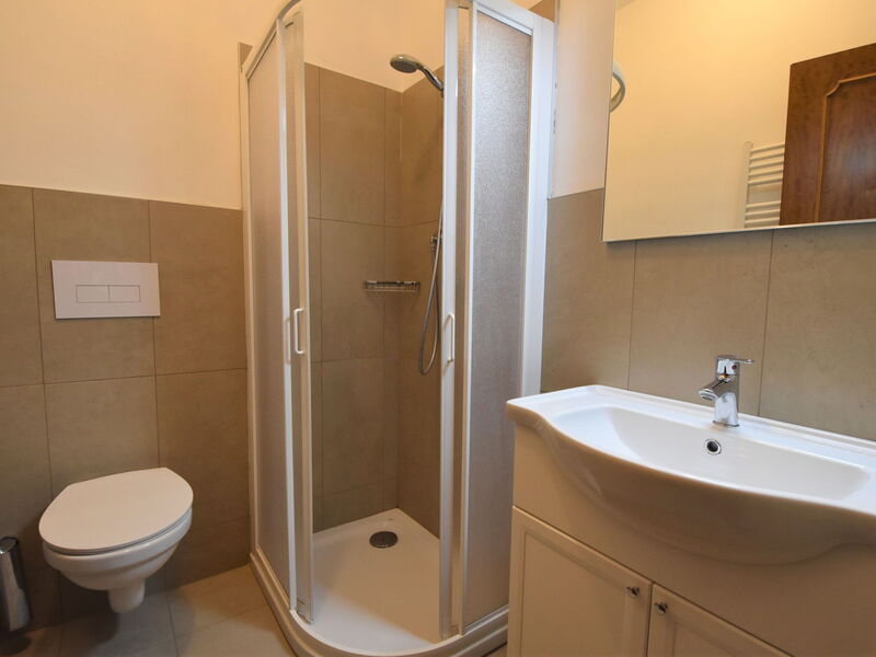 Accommodation:&nbsp;Elettra 100.9
